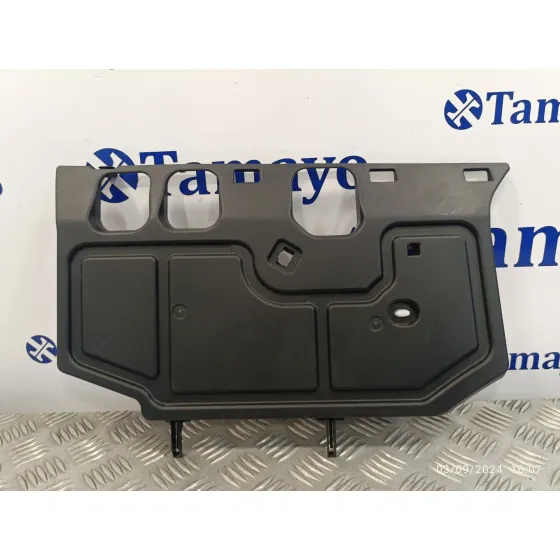 Moldura para Toyota Rav 4 V (_A5_, _H5_)