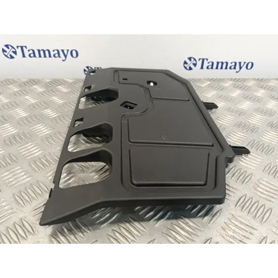 Moldura para Toyota Rav 4 V (_A5_, _H5_)