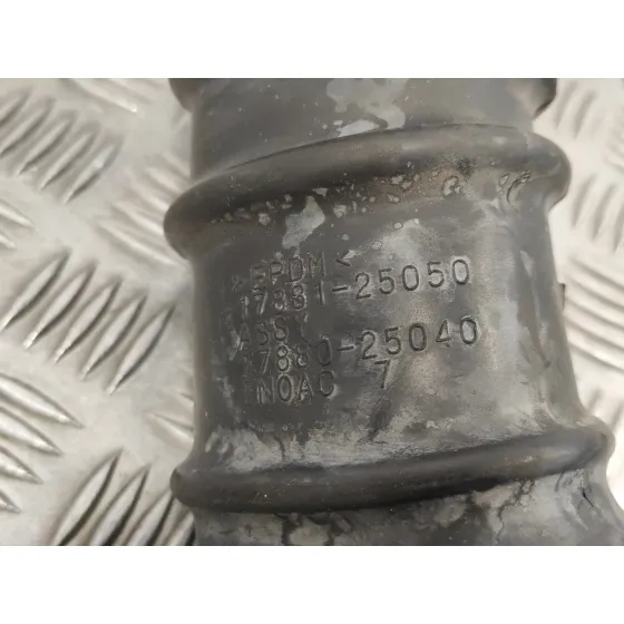 Tubo para Toyota Rav 4 V (_A5_, _H5_)