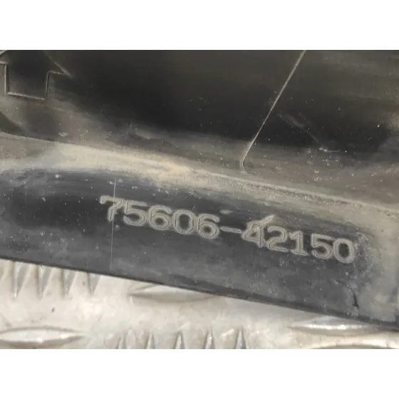 Aletin Trasero Izquierdo para Toyota Rav 4 V (_A5_, _H5_)