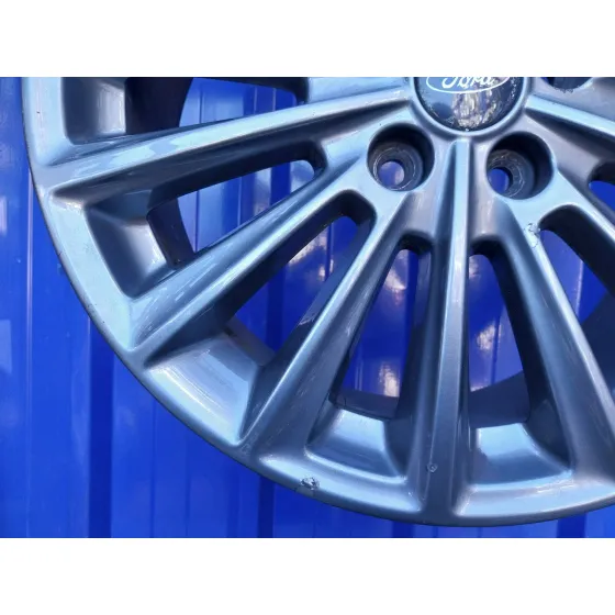 Llanta para Ford Focus Lim.