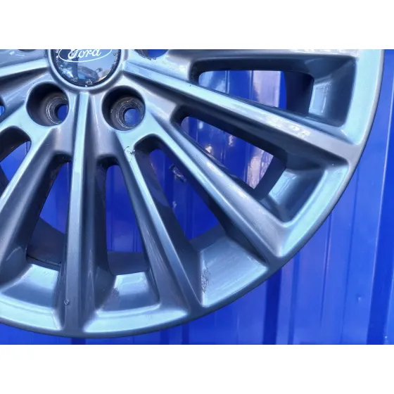 Llanta para Ford Focus Lim.