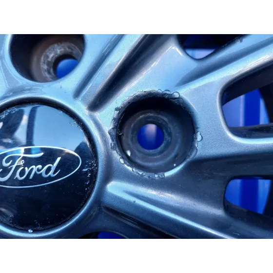 Llanta para Ford Focus Lim.