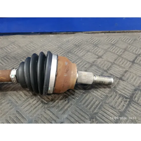 Transmision Delantera Izquierda para Ford Focus Lim.