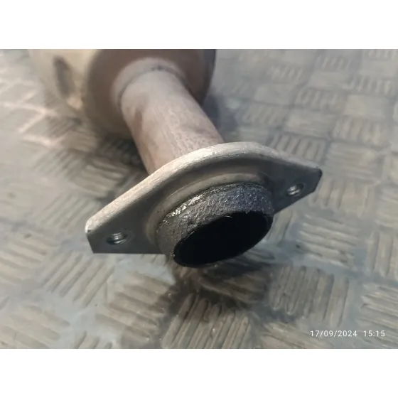 Tubo Escape Central para Toyota Auris (_E18_)