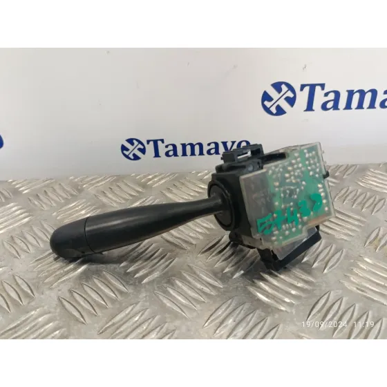 Mando Limpia para Toyota Yaris (Ncp1/Nlp1/Scp1)