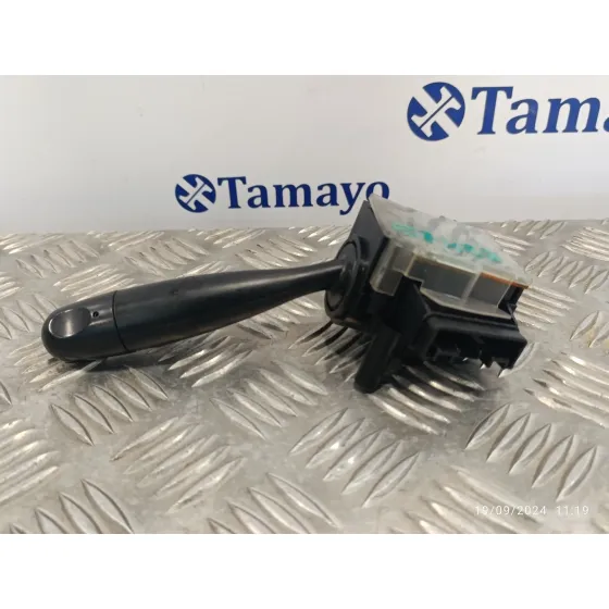 Mando Limpia para Toyota Yaris (Ncp1/Nlp1/Scp1)