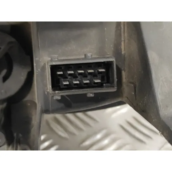 Faro Izquierdo para Citroën C8