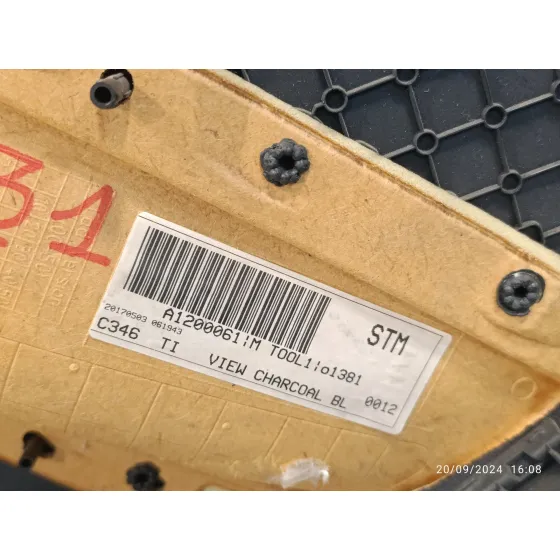 Guarnecido Puerta Trasera Izquierda para Ford Focus Lim.