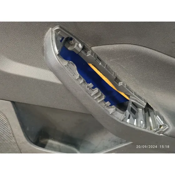 Guarnecido Puerta Trasera Derecha para Ford Focus Lim.
