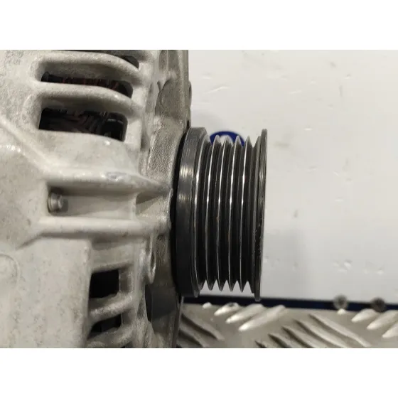 Alternador para Opel Corsa C