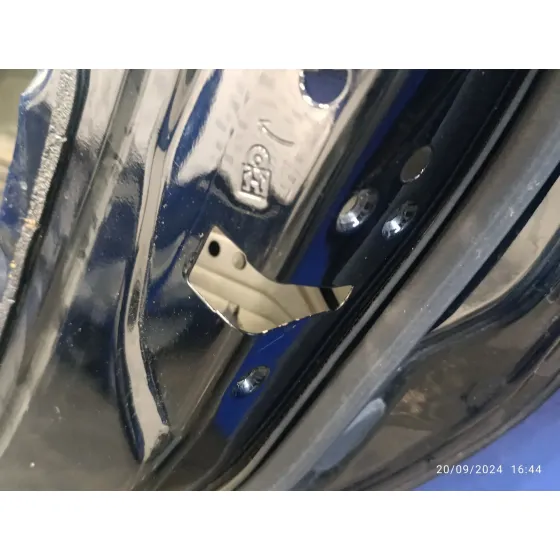 Puerta Trasera Derecha para Ford Focus Lim.