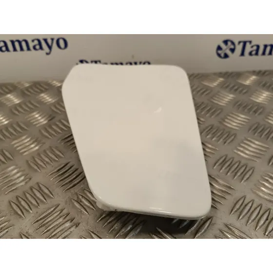 Tapa Exterior Combustible para Isuzu D-Max
