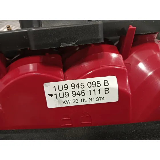 Piloto Trasero Izquierdo para Skoda Octavia Combi (1U5)
