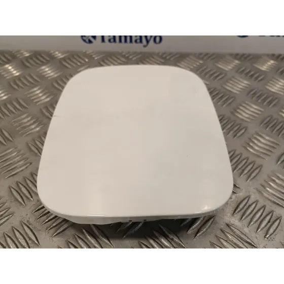 Tapa Exterior Combustible para Toyota Hilux (Kun)
