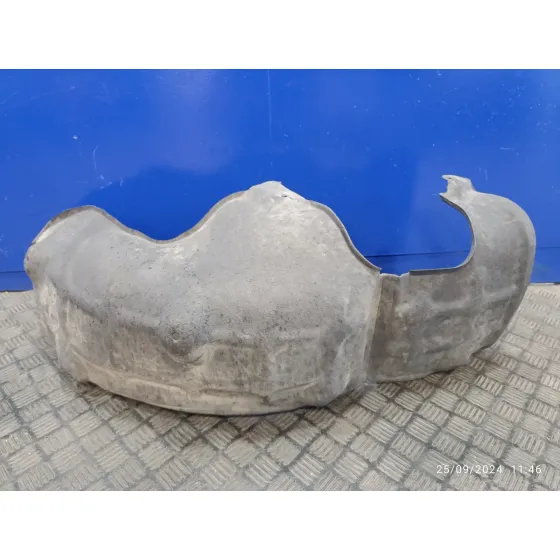 Plastico Paso Rueda Trasero Izquierdo para Mazda 3 Berlina (Bp)
