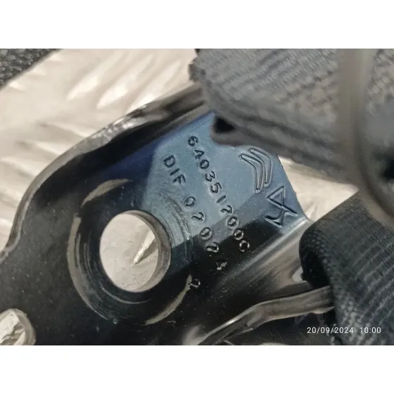 Enganche Cinturon Trasero Derecho para Opel Corsa F