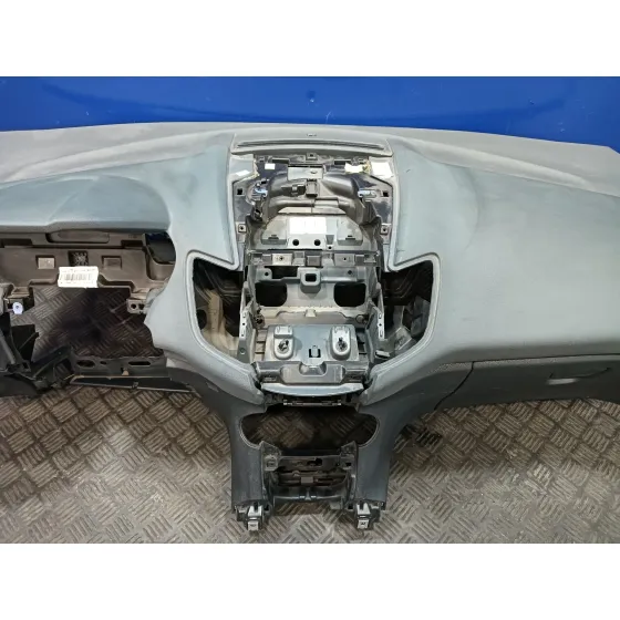 Salpicadero para Ford Fiesta (Cb1)