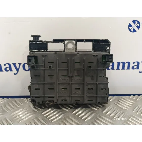 Caja Reles / Fusibles para Peugeot 307 Break / Sw (S1)
