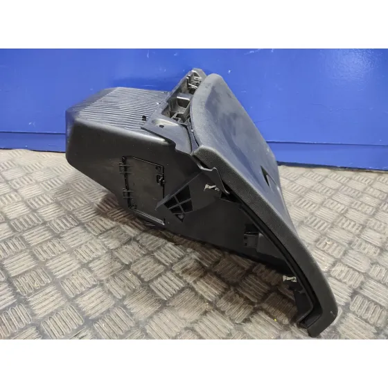 Guantera para Peugeot 2008 (--.2013->)