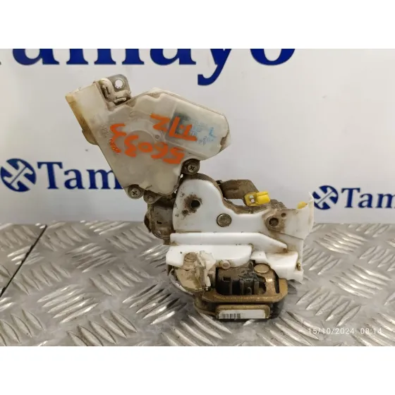 Cerradura Puerta Trasera Izquierda para Nissan Terrano/Terrano.ii (R20)
