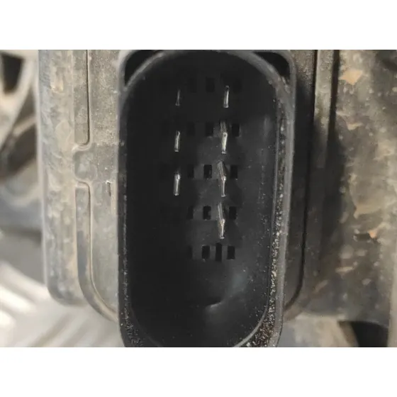 Faro Derecho para Ford Focus Berlina (Cak)