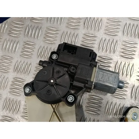 Elevalunas Delantero Derecho para Volkswagen Polo (6R1)