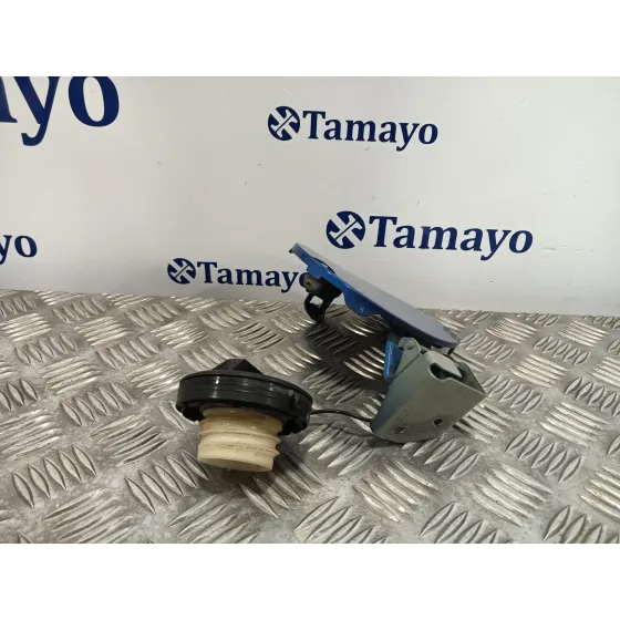 Tapa Exterior Combustible para Suzuki Swift Berlina (Mz)