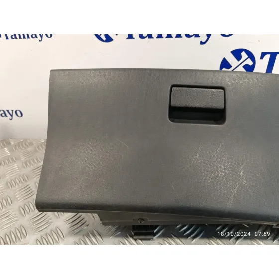 Guantera para Suzuki Swift Berlina (Mz)