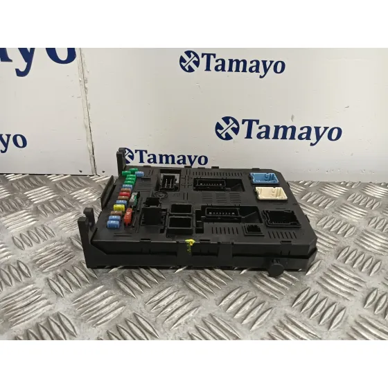 Caja Reles / Fusibles para Peugeot 307 Break/Sw (S2)