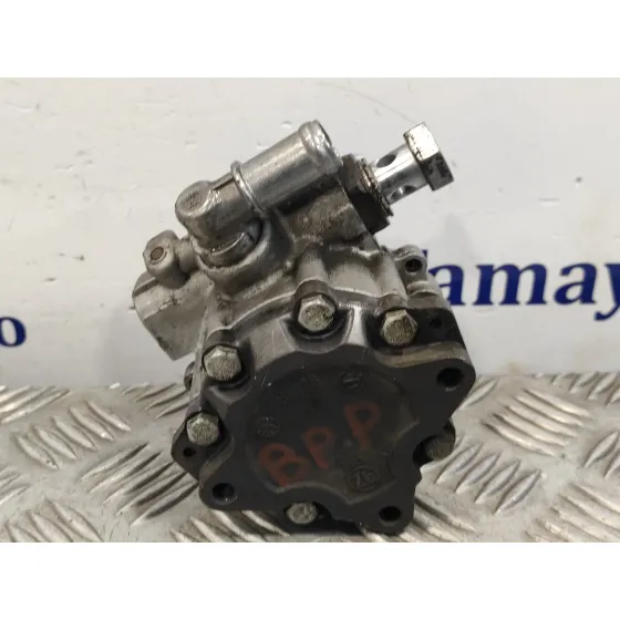 Bomba Direccion para Audi A6 Avant (4F2)
