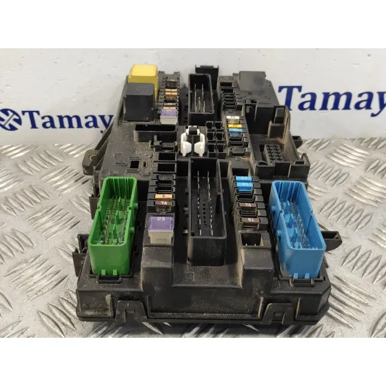Caja Reles / Fusibles para Opel Zafira B