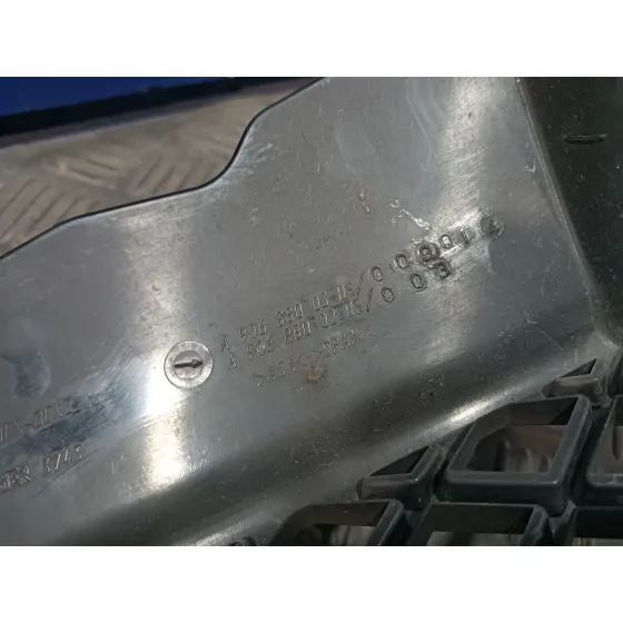 Rejilla Delantera para Mercedes-Benz Sprinter 02.00 -> Caja Cerrada