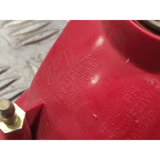 Faro Antiniebla Trasero Derecho para Hyundai Coupe (Gk)