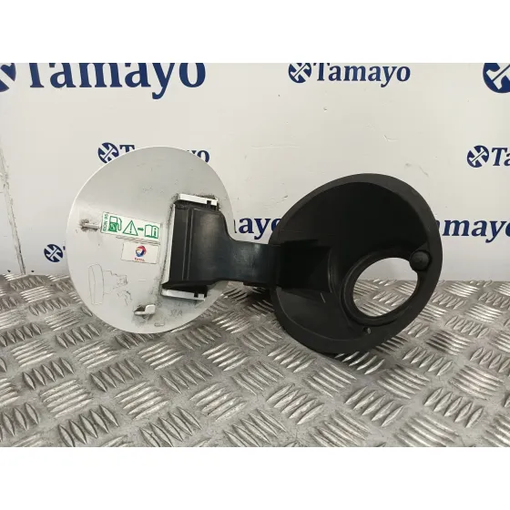 Tapa Exterior Combustible para Peugeot 2008 (--.2013->)