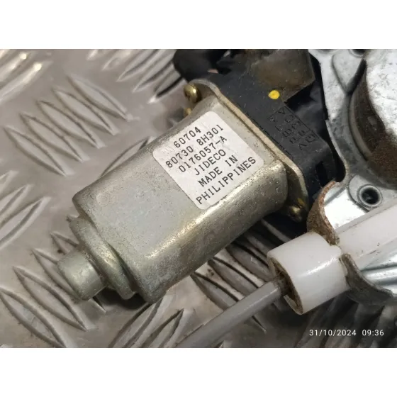 Elevalunas Delantero Derecho para Nissan X-Trail (T30)