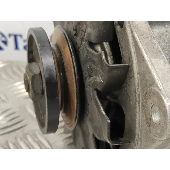 Alternador para Opel Omega A