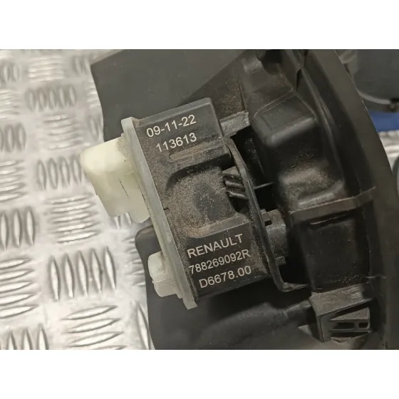 Tapa Exterior Combustible para Renault Clio V