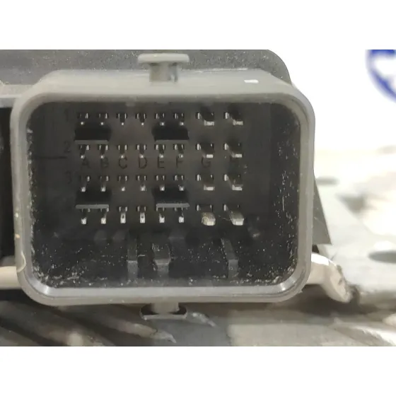 Centralita Motor Uce para Renault Clio V