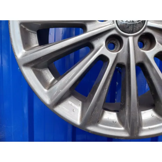 Llanta para Ford Focus Lim.