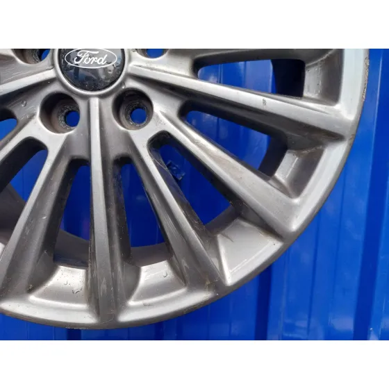 Llanta para Ford Focus Lim.