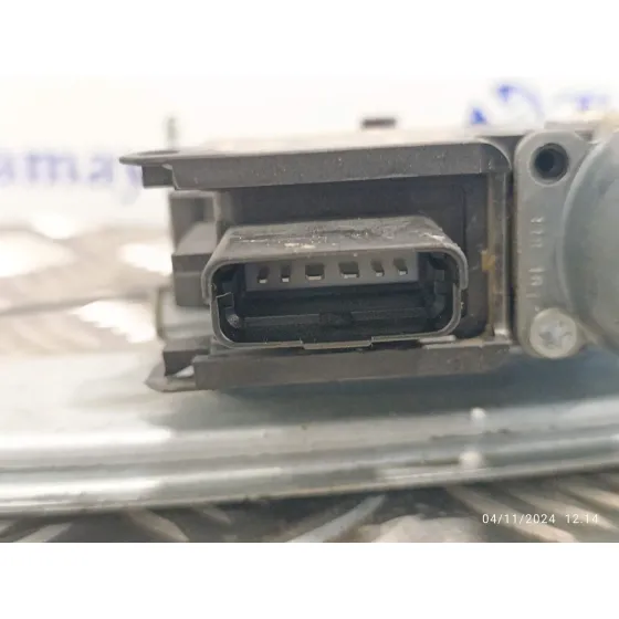 Elevalunas Delantero Derecho para Peugeot 2008 (--.2013->)