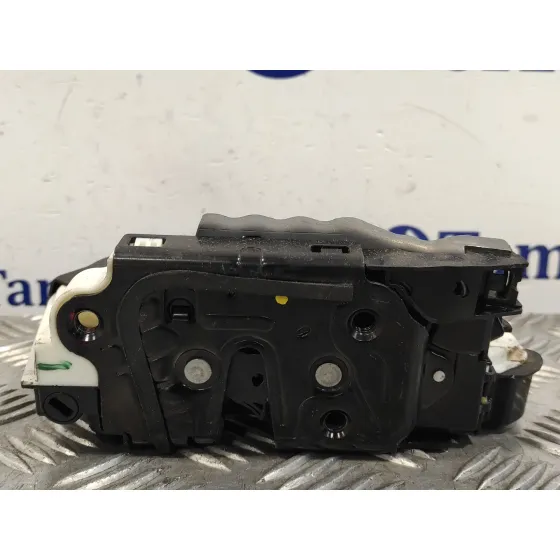 Cerradura Puerta Trasera Derecha para Volkswagen Passat Lim. (3G2)
