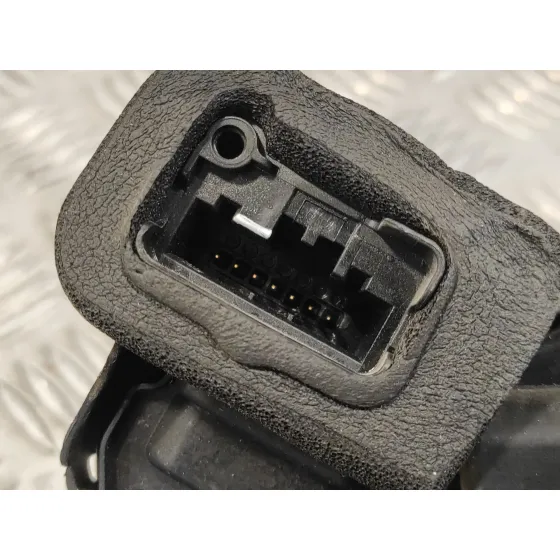 Cerradura Puerta Trasera Izquierda para Volkswagen Passat Lim. (3G2)