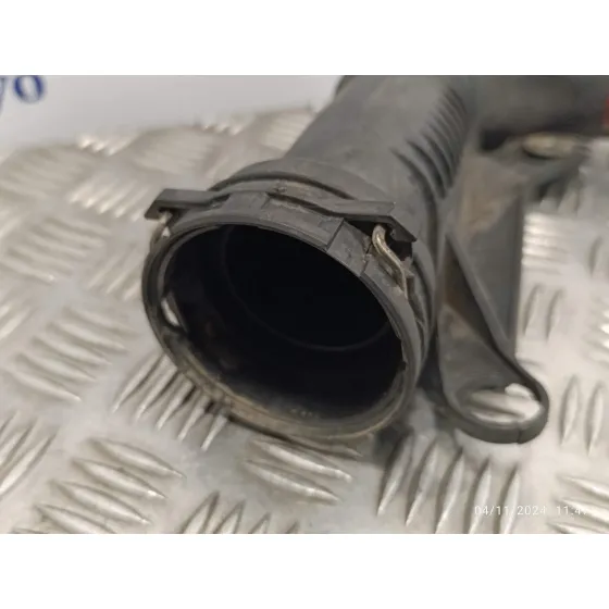 Tubo para Volkswagen Passat Berlina (3C2)