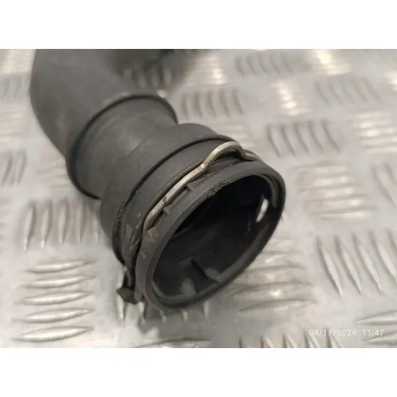 Tubo para Volkswagen Passat Berlina (3C2)
