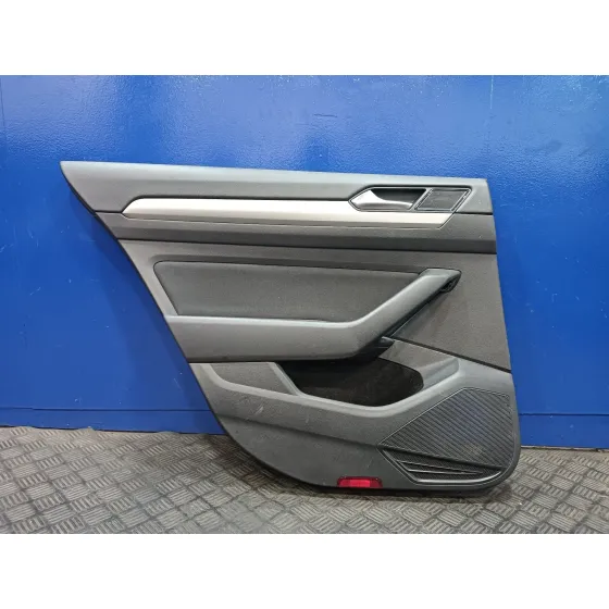 Guarnecido Puerta Trasera Izquierda para Volkswagen Passat Variant (3G5)
