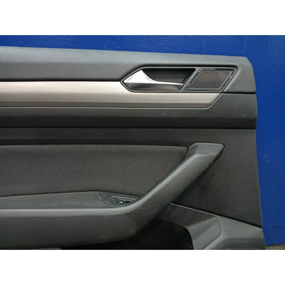 Guarnecido Puerta Trasera Izquierda para Volkswagen Passat Variant (3G5)
