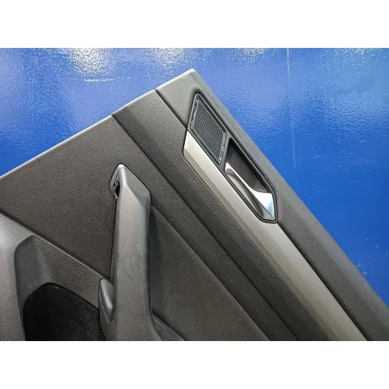 Guarnecido Puerta Trasera Derecha para Volkswagen Passat Variant (3G5)