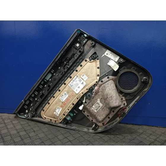 Guarnecido Puerta Trasera Derecha para Volkswagen Passat Variant (3G5)